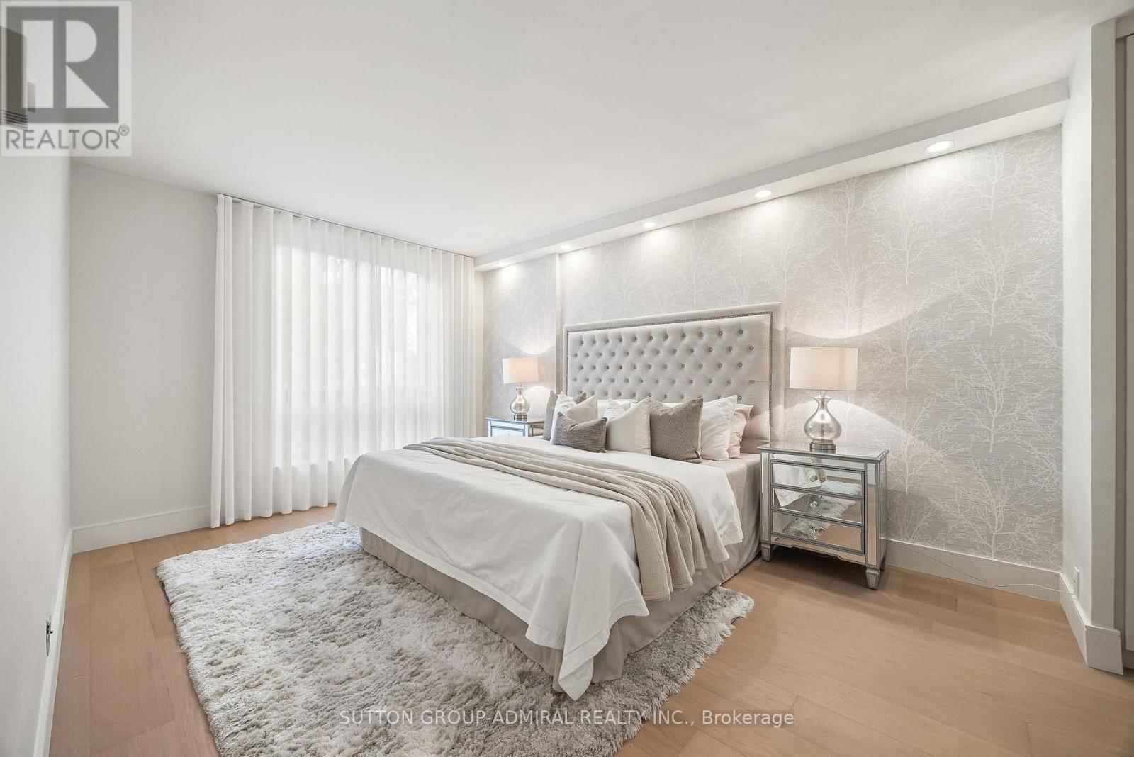 407 - 350 Lonsdale Road Property Photo 12