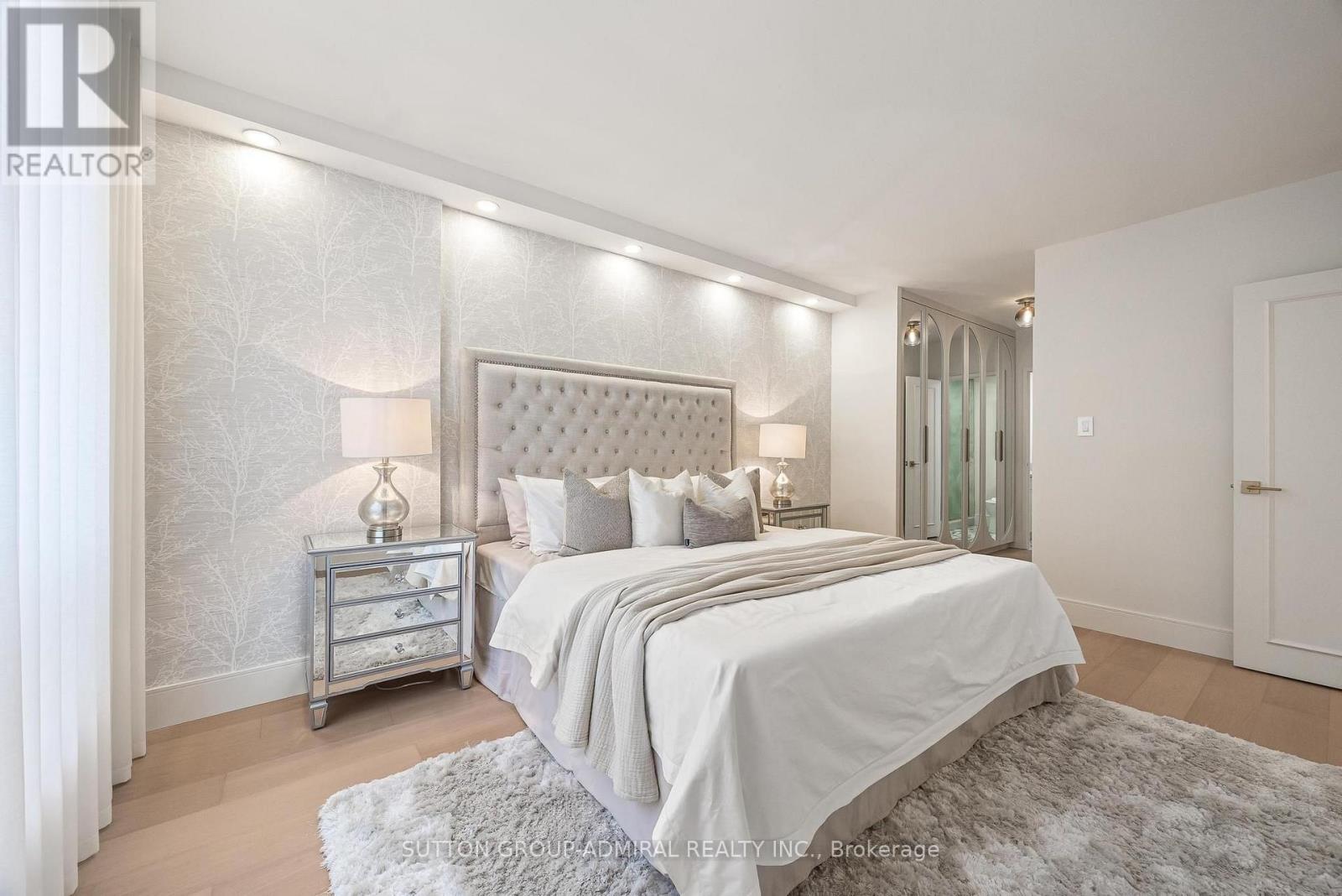 407 - 350 Lonsdale Road Property Photo 13