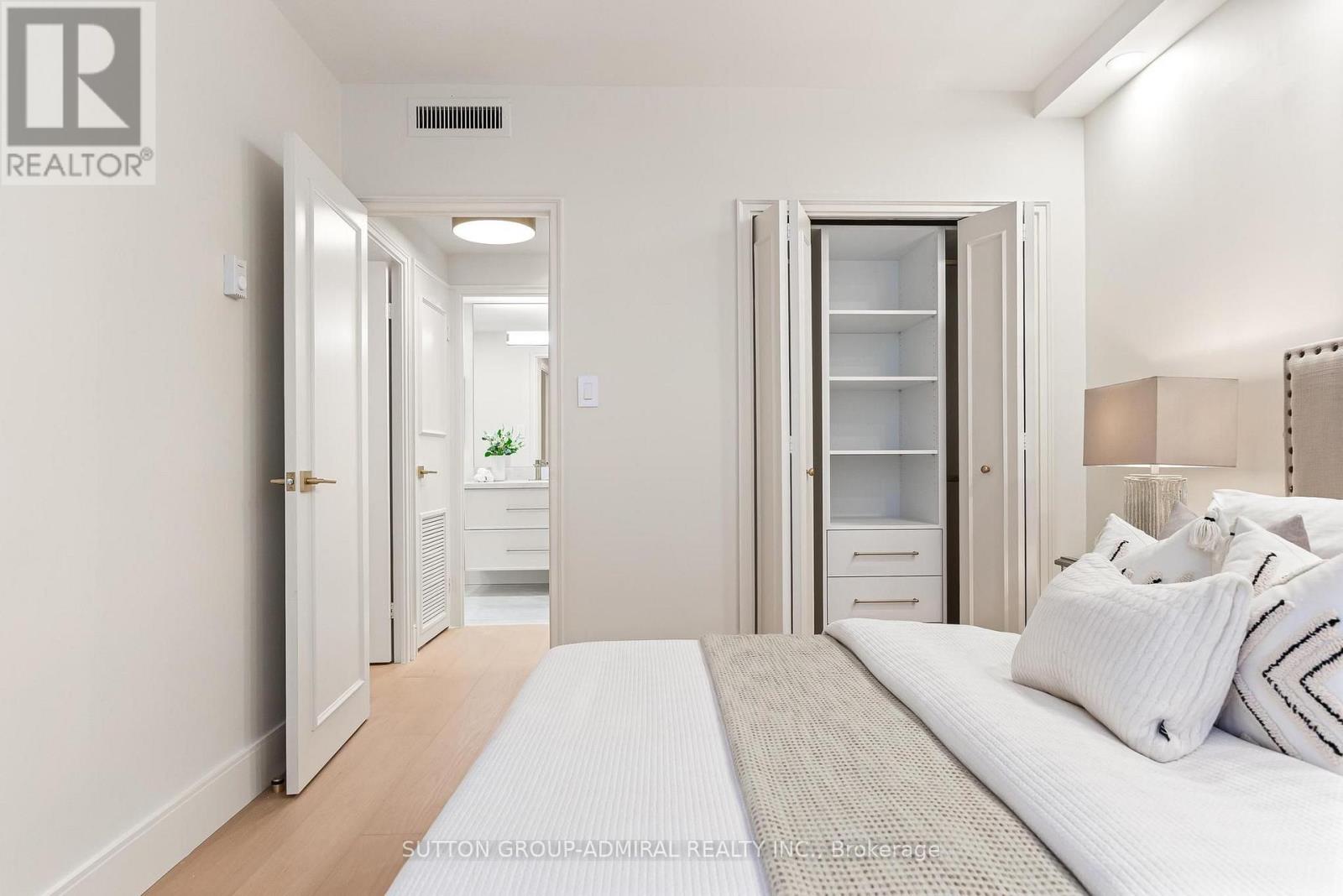 407 - 350 Lonsdale Road Property Photo 19