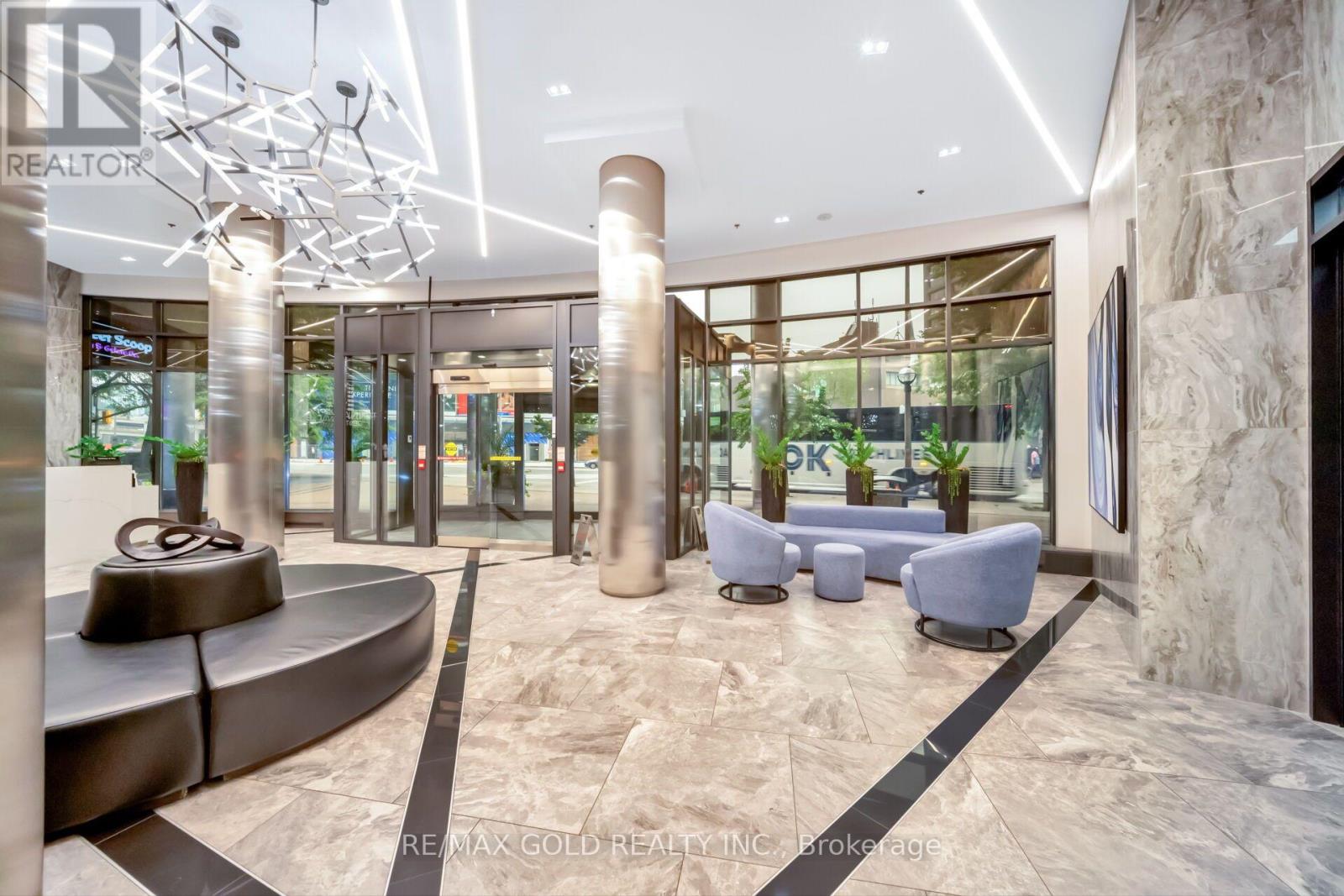 1808 - 16 Yonge Street Property Photo 6