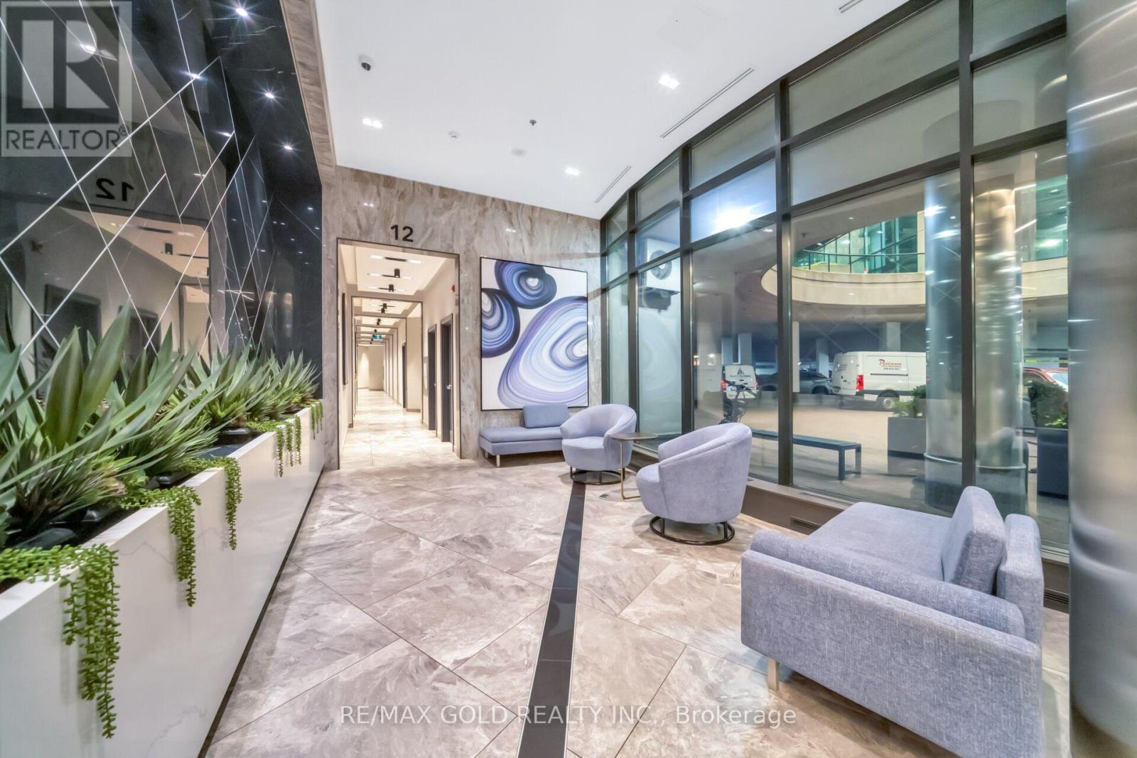 1808 - 16 Yonge Street Property Photo 7