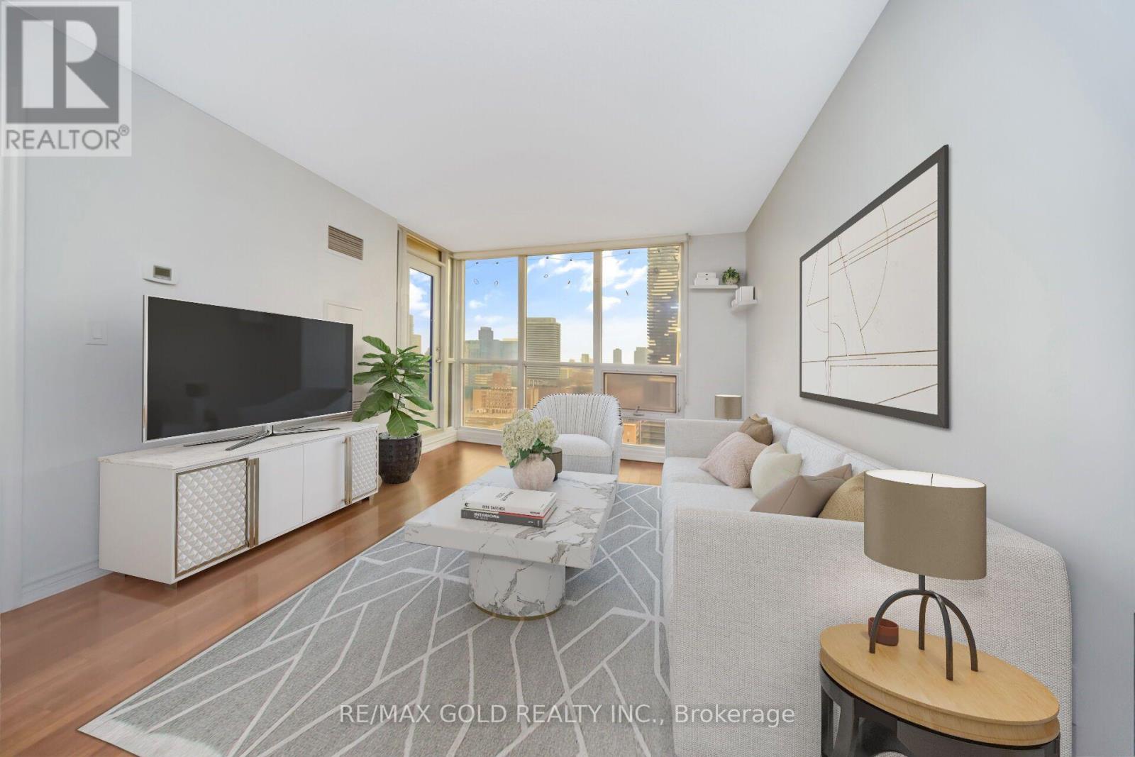 1808 - 16 Yonge Street Property Photo 21