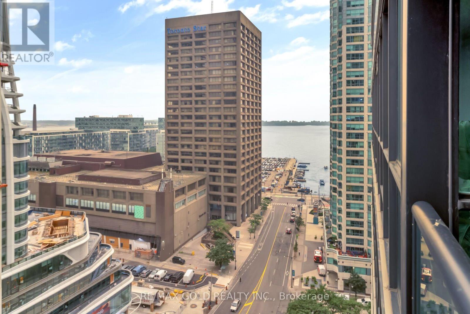 1808 - 16 Yonge Street Property Photo 34