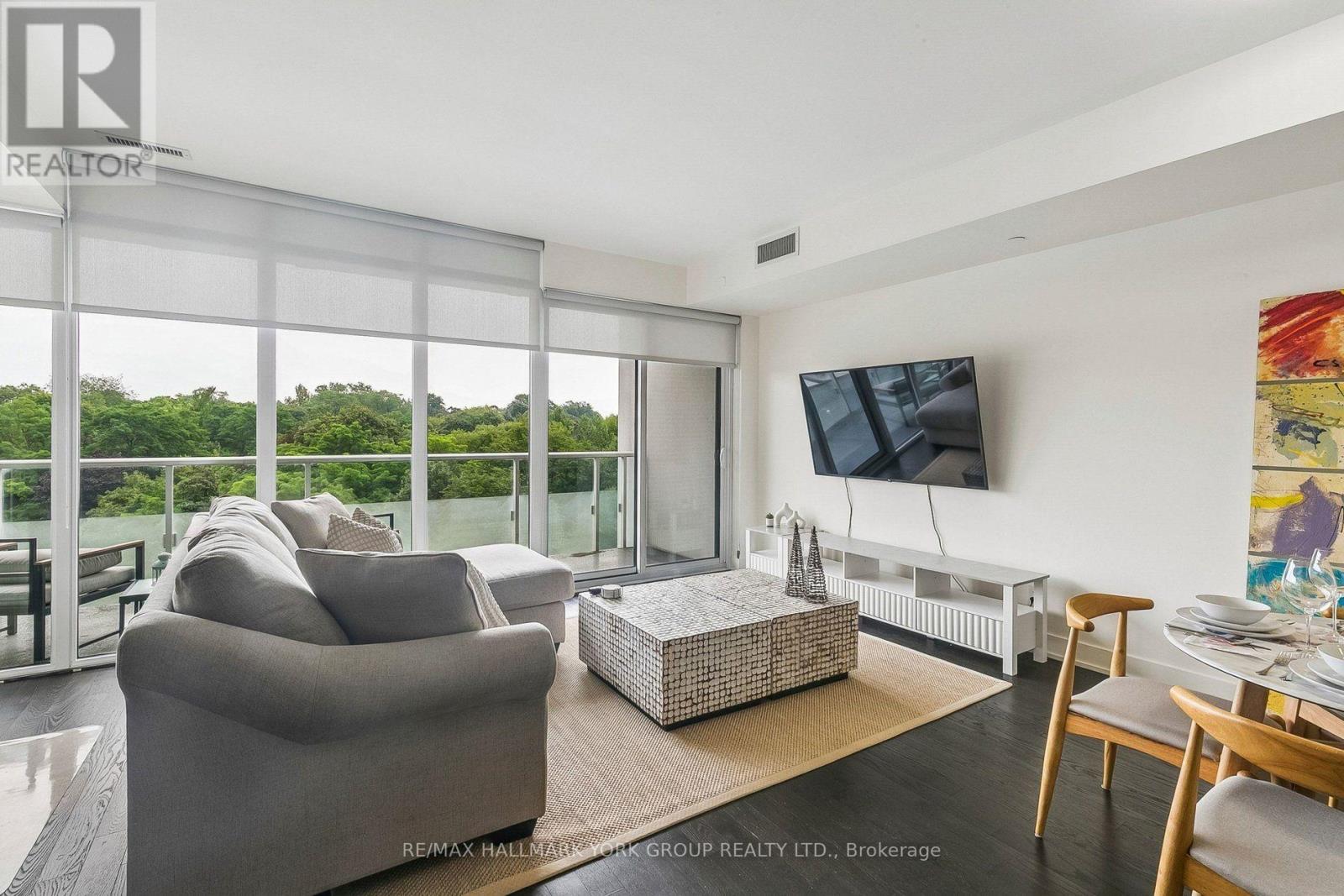 606 - 3018 Yonge Street Property Photo 10