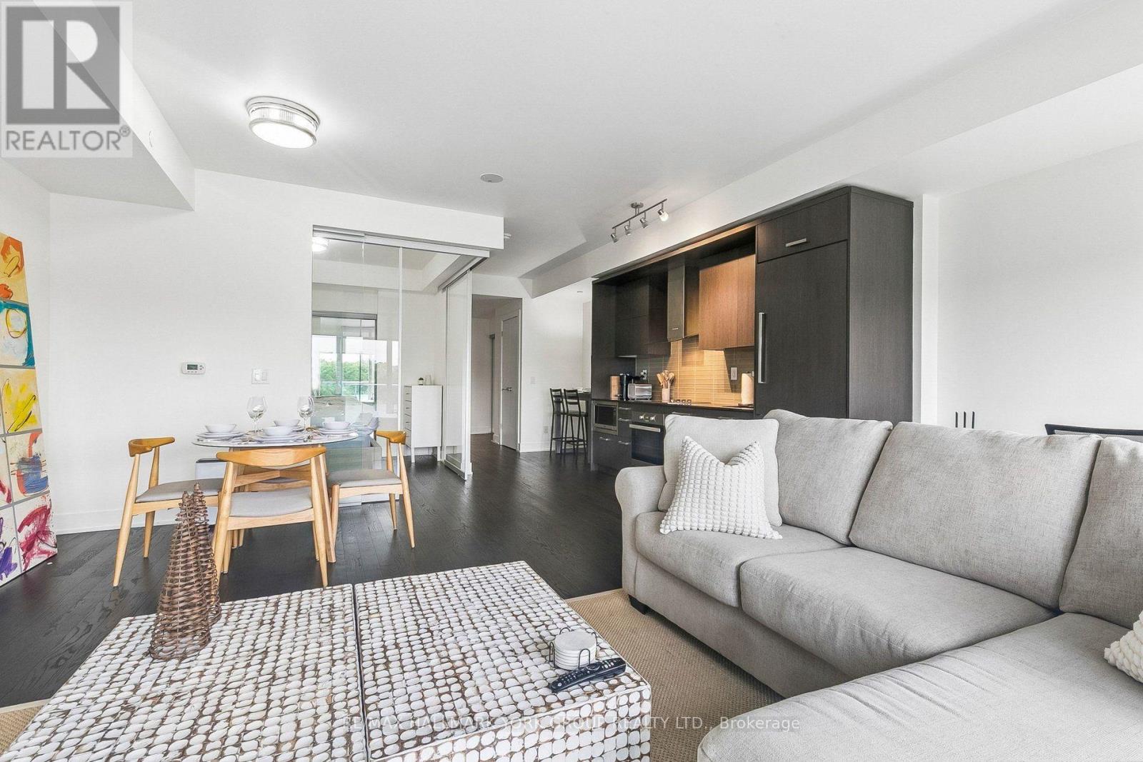 606 - 3018 Yonge Street Property Photo 21
