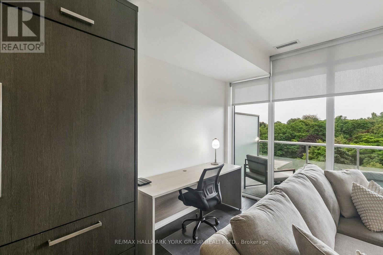606 - 3018 Yonge Street Property Photo 22