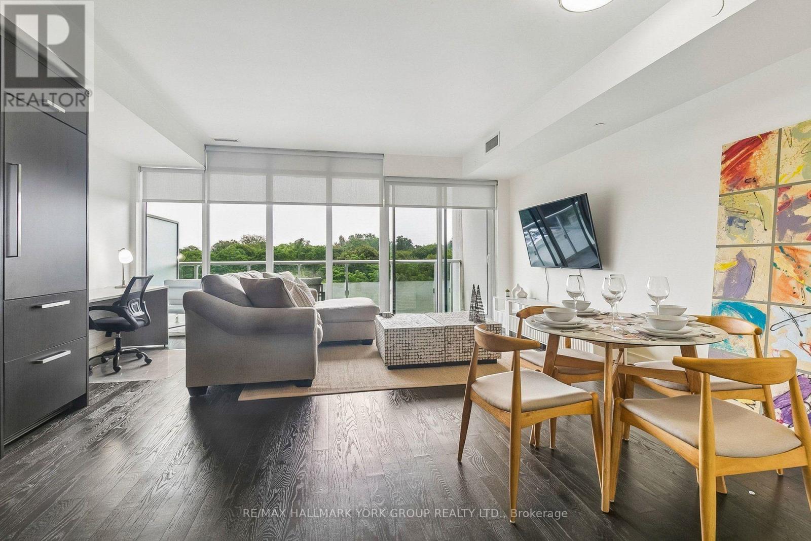 606 - 3018 Yonge Street Property Photo 29