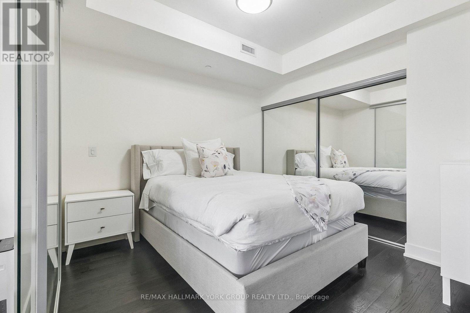 606 - 3018 Yonge Street Property Photo 39