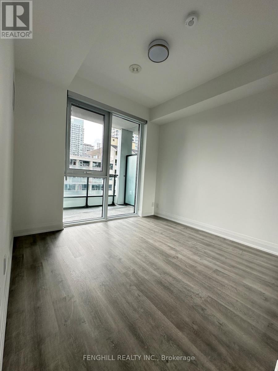 65 Broadway Avenue Property Photo 3