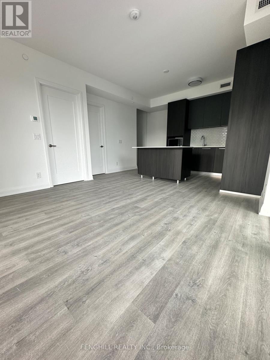 65 Broadway Avenue Property Photo 13