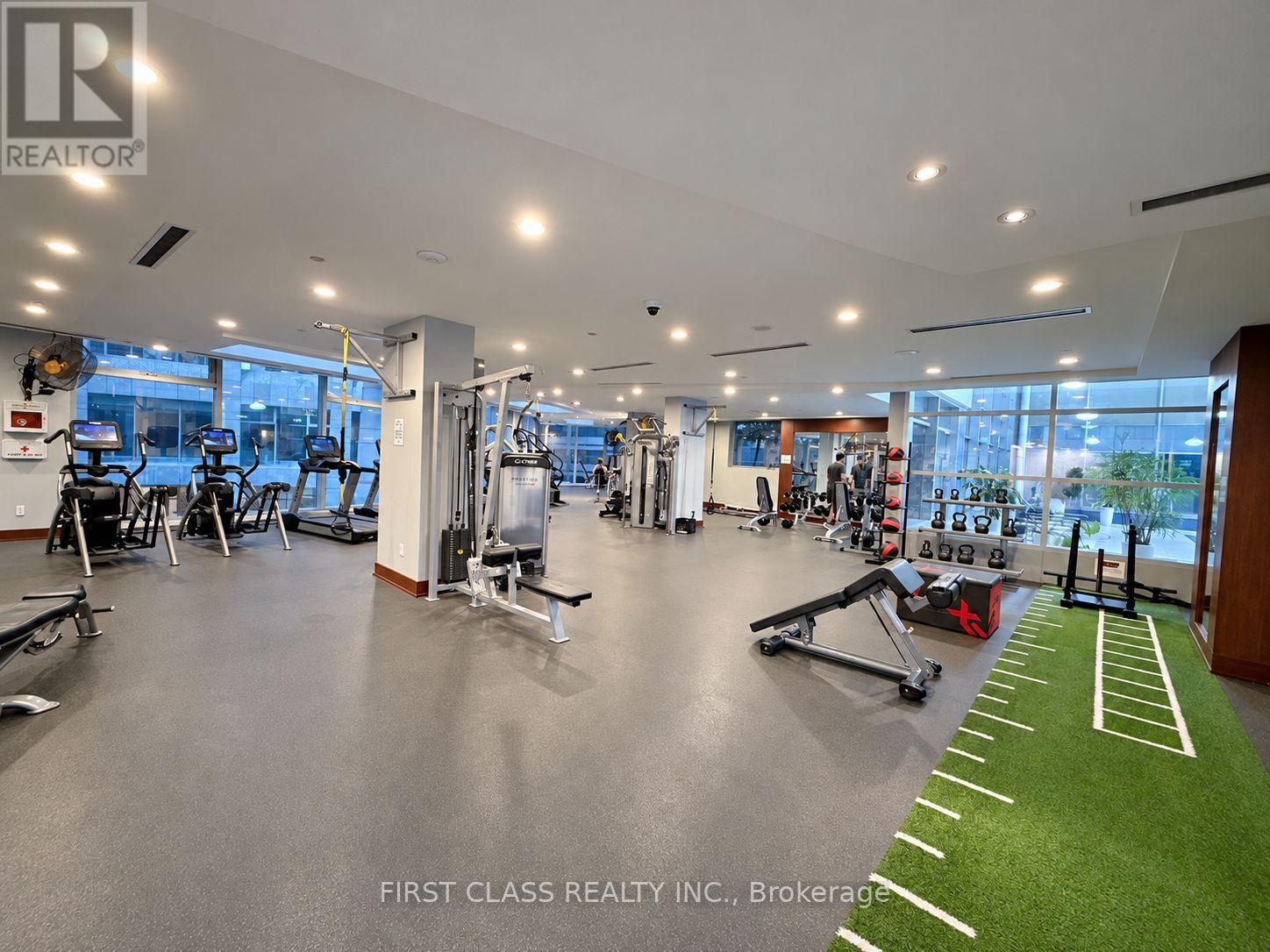 2912 - 2181 Yonge Street Property Photo 14
