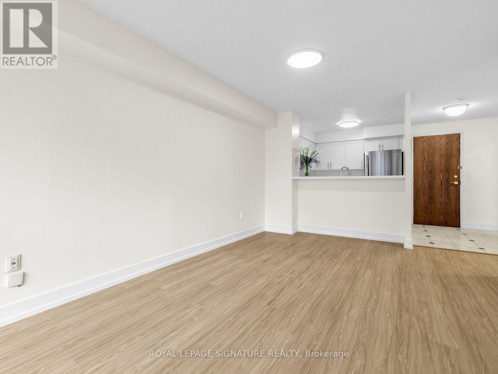 1009 - 28 Pemberton Avenue Property Photo 9