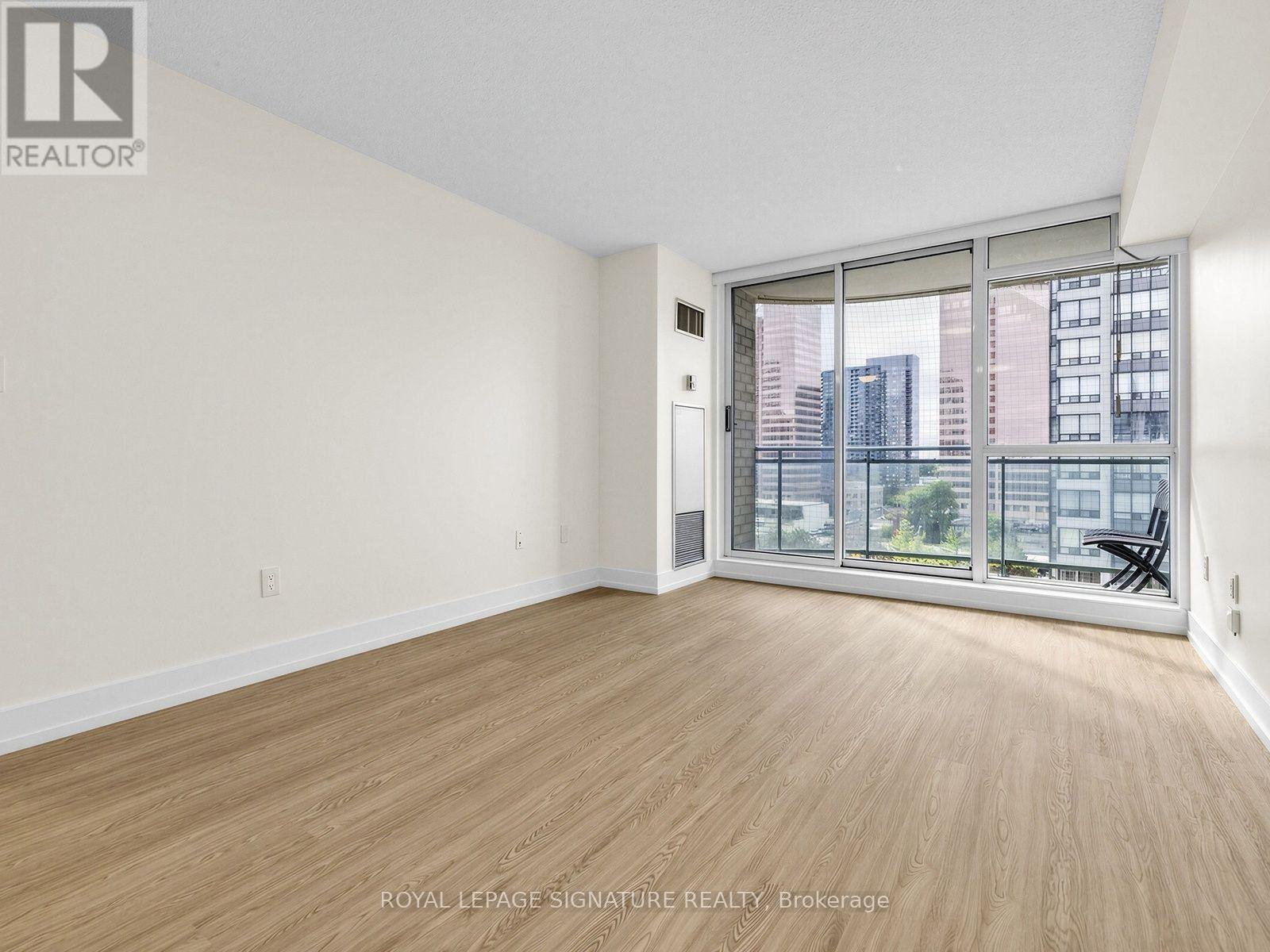 1009 - 28 Pemberton Avenue Property Photo 10