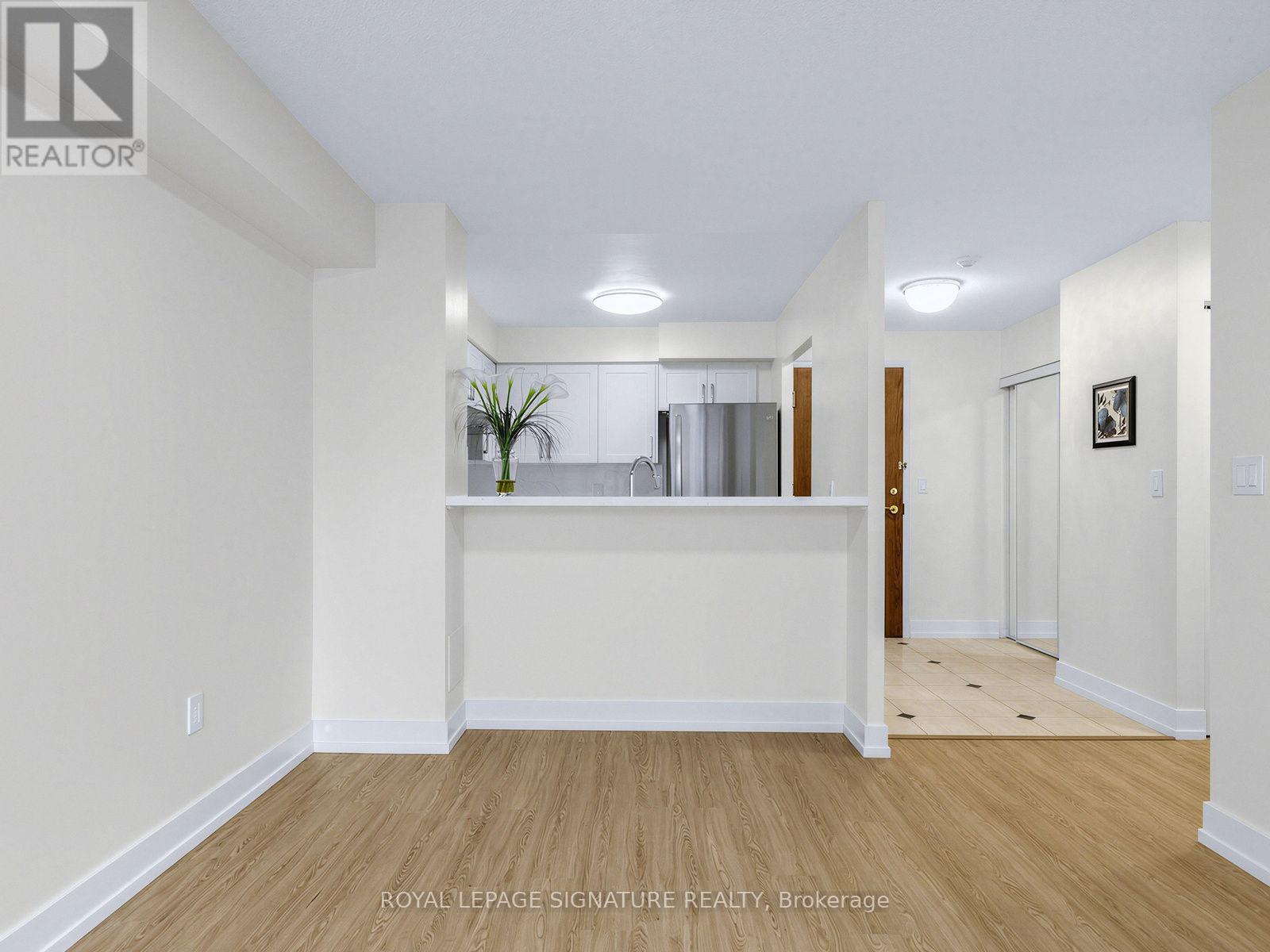1009 - 28 Pemberton Avenue Property Photo 12