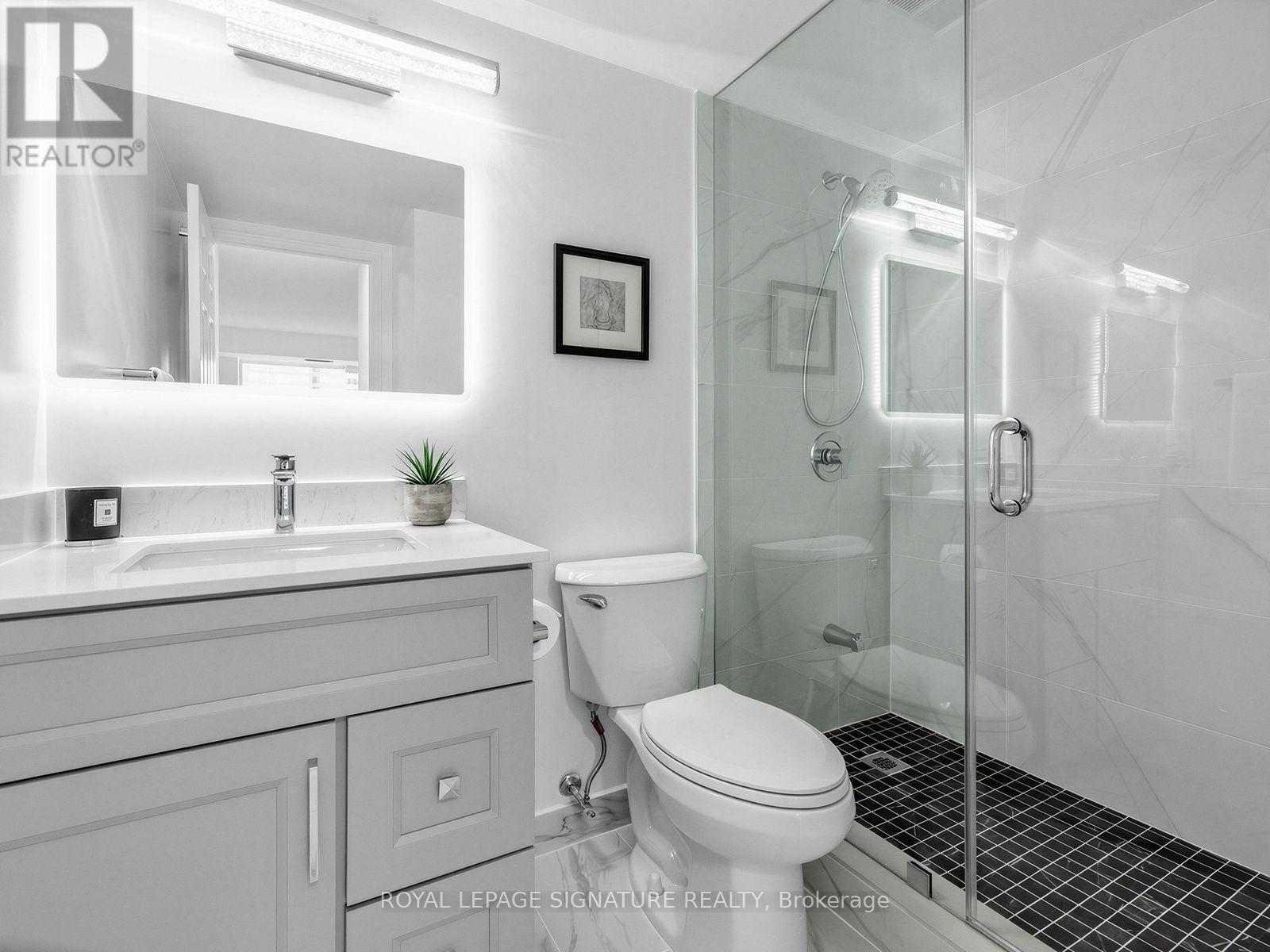 1009 - 28 Pemberton Avenue Property Photo 22