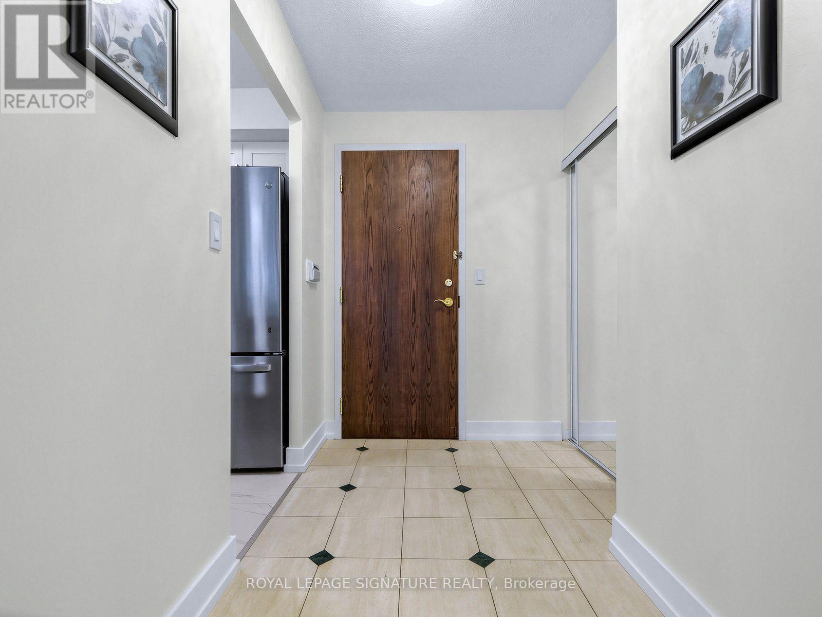 1009 - 28 Pemberton Avenue Property Photo 26