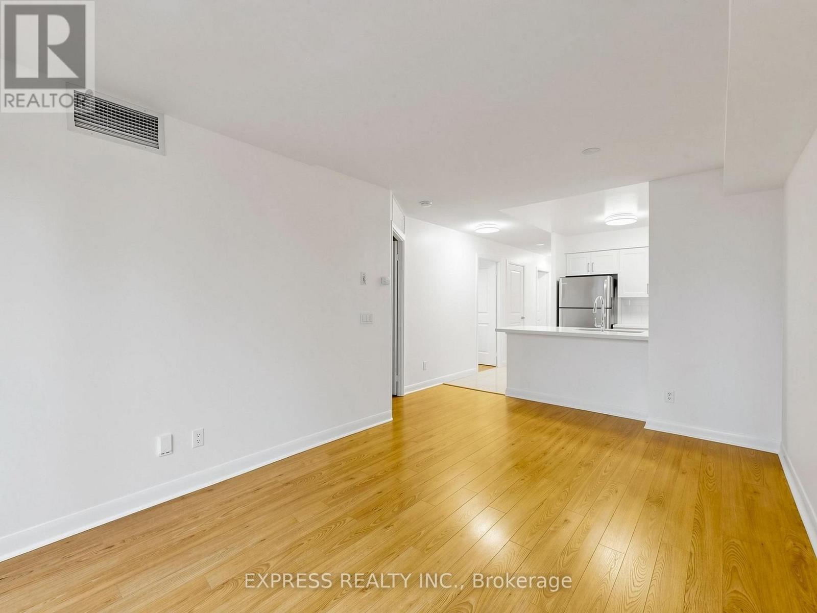 1007 - 4968 Yonge Street Property Photo 17