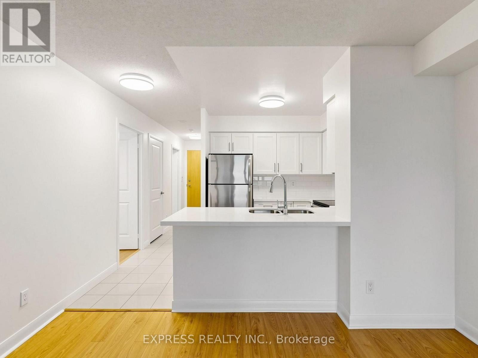 1007 - 4968 Yonge Street Property Photo 18