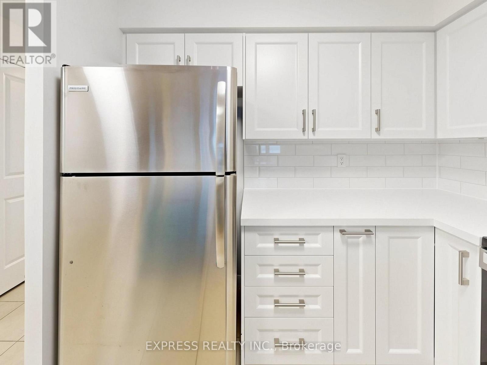 1007 - 4968 Yonge Street Property Photo 21