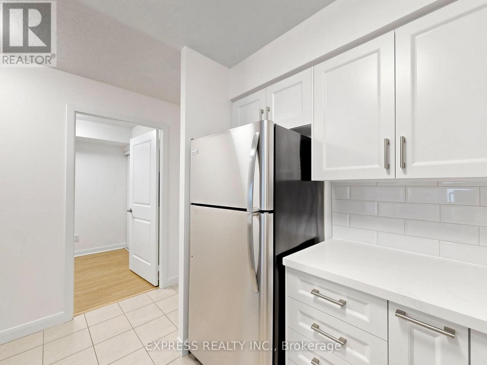 1007 - 4968 Yonge Street Property Photo 22