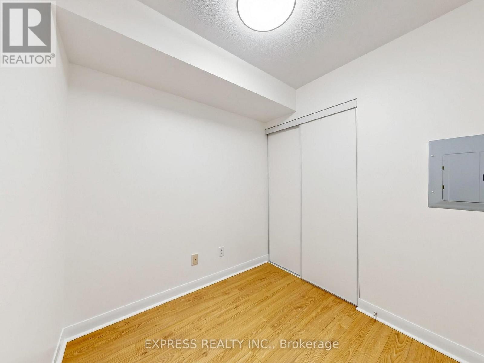 1007 - 4968 Yonge Street Property Photo 28