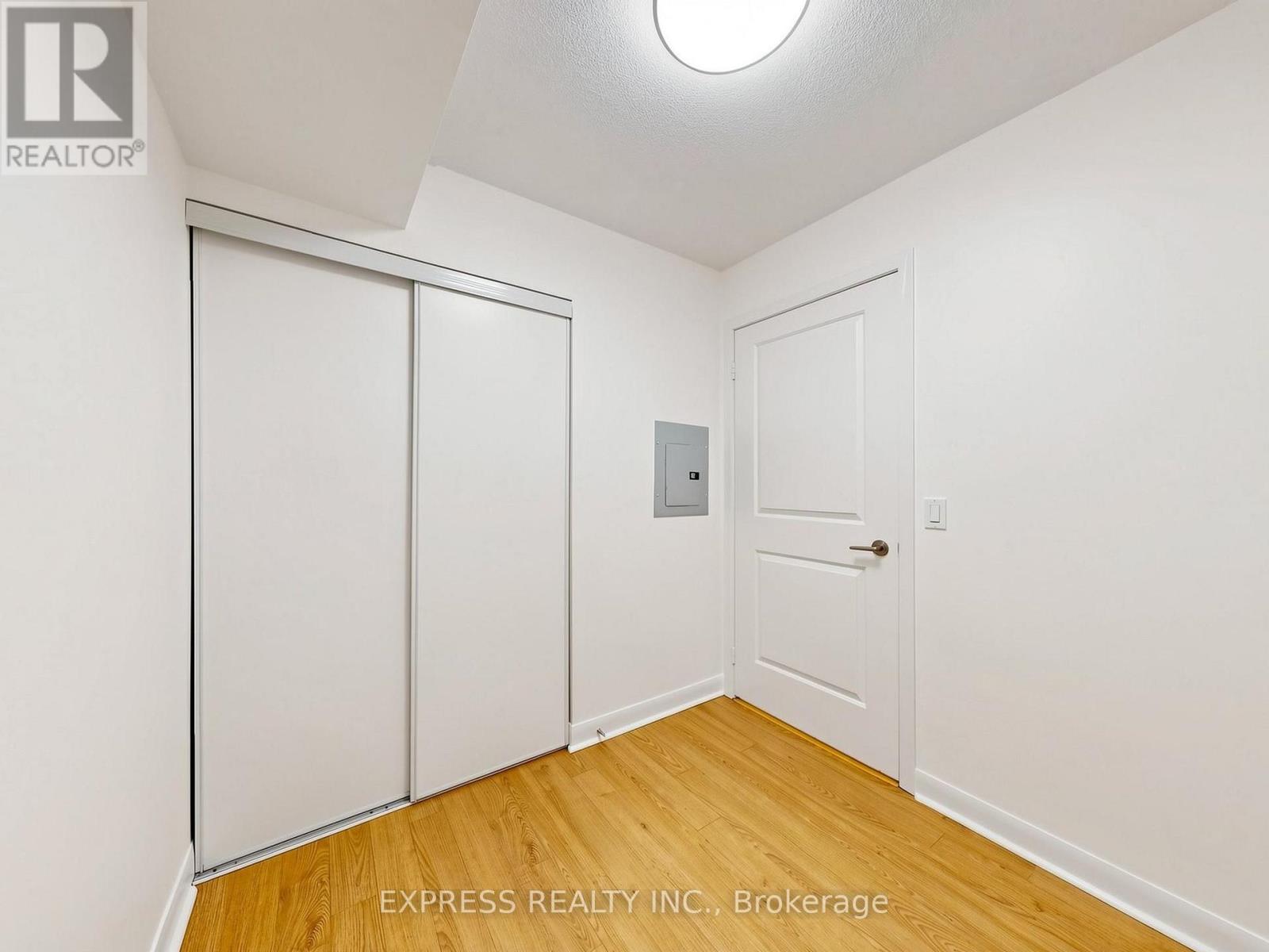 1007 - 4968 Yonge Street Property Photo 29