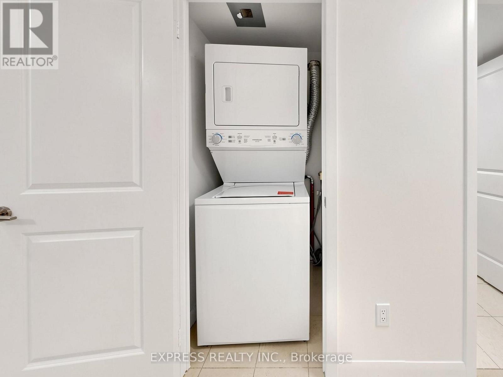 1007 - 4968 Yonge Street Property Photo 32