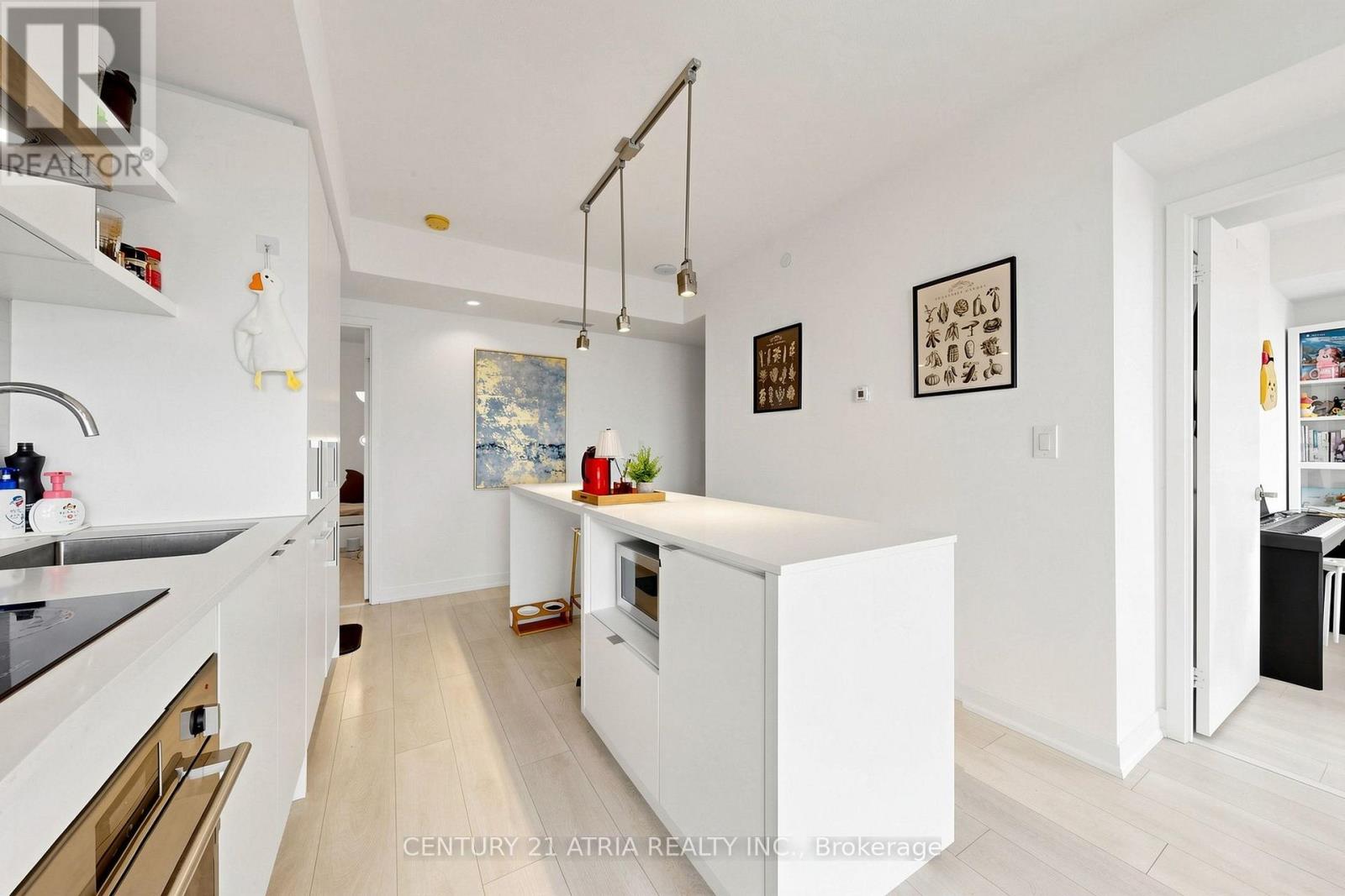 5205 - 88 Harbour Street Property Photo 13