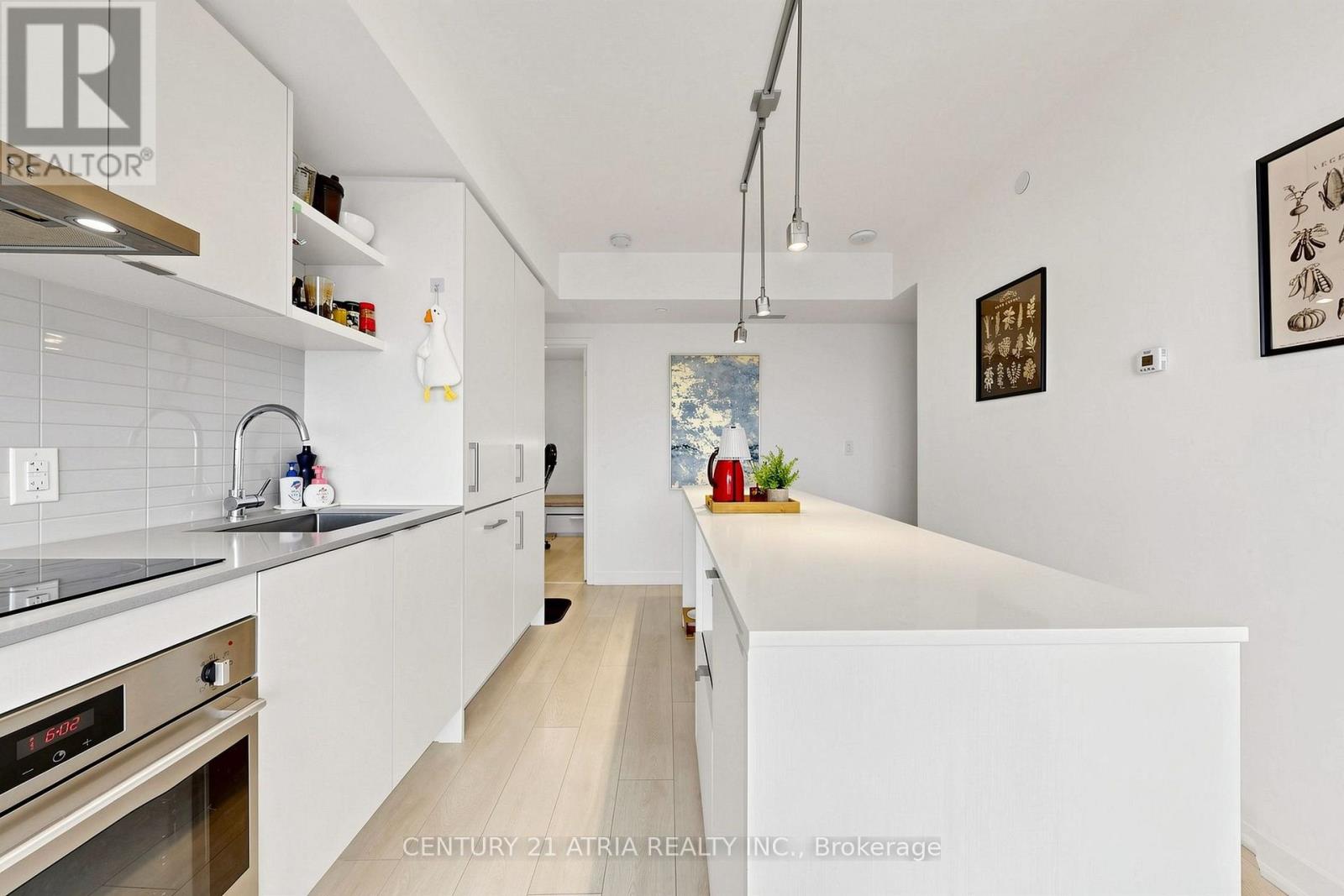 5205 - 88 Harbour Street Property Photo 14