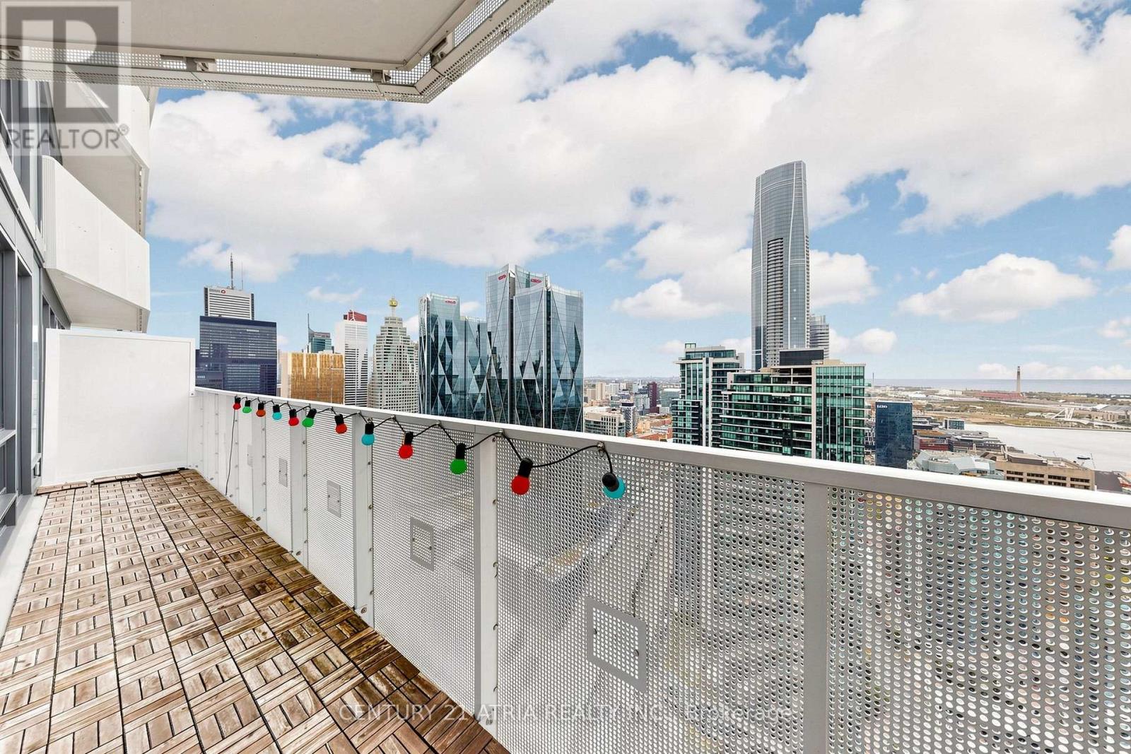 5205 - 88 Harbour Street Property Photo 24