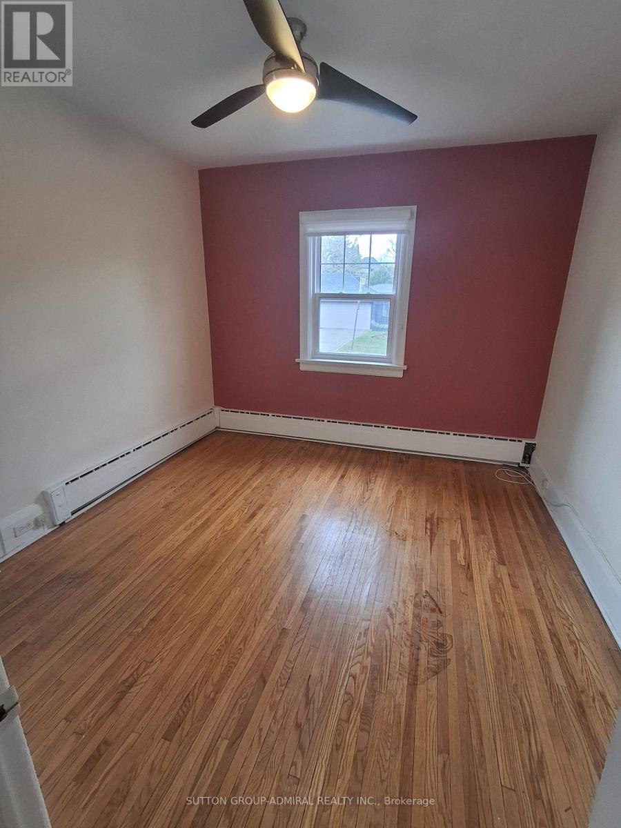 #1 - 1220 Avenue Road Property Photo 10