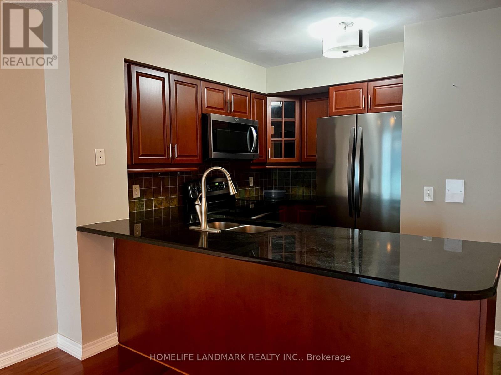 1708 - 30 Grand Trunk Crescent Property Photo 2