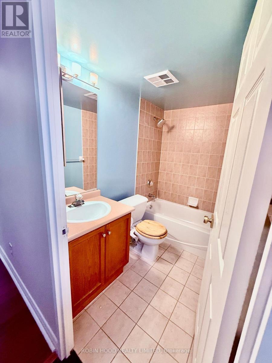 701 - 43 Eglinton Avenue E Property Photo 20