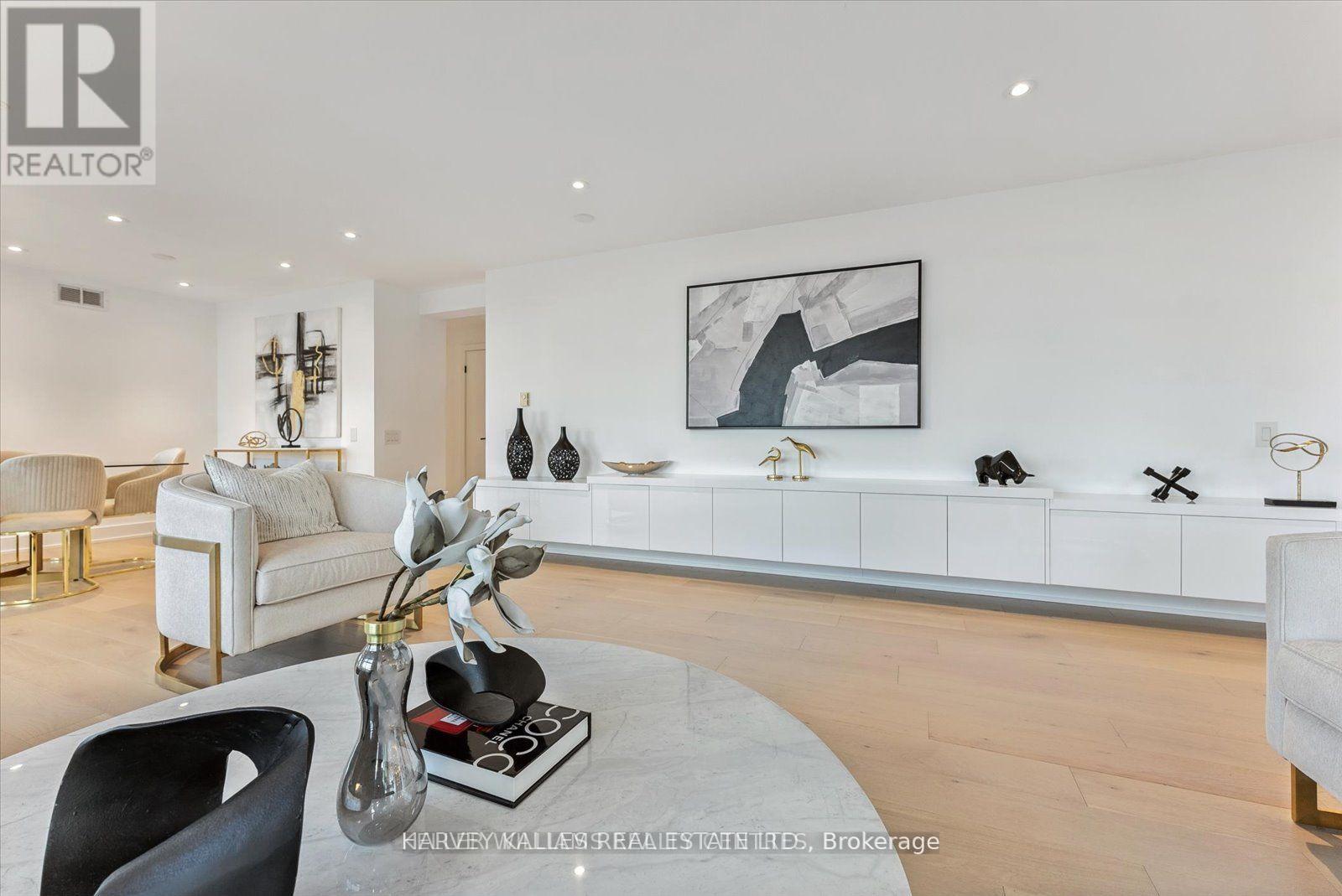 Ph03 - 409 Bloor Street E Property Photo 6