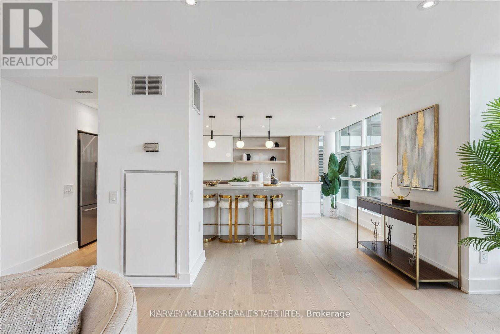 Ph03 - 409 Bloor Street E Property Photo 12