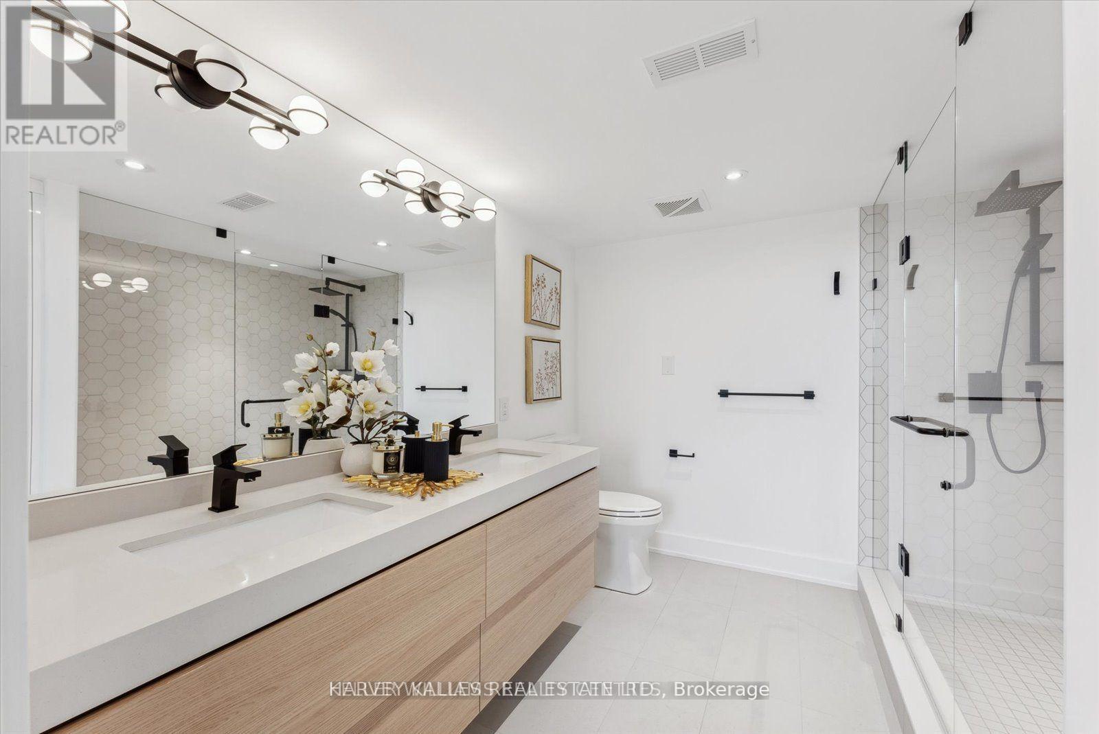 Ph03 - 409 Bloor Street E Property Photo 20