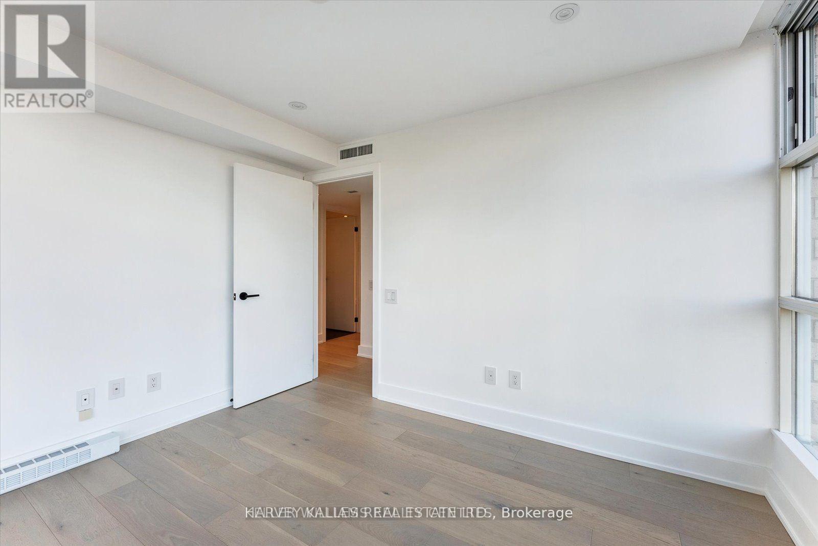 Ph03 - 409 Bloor Street E Property Photo 29