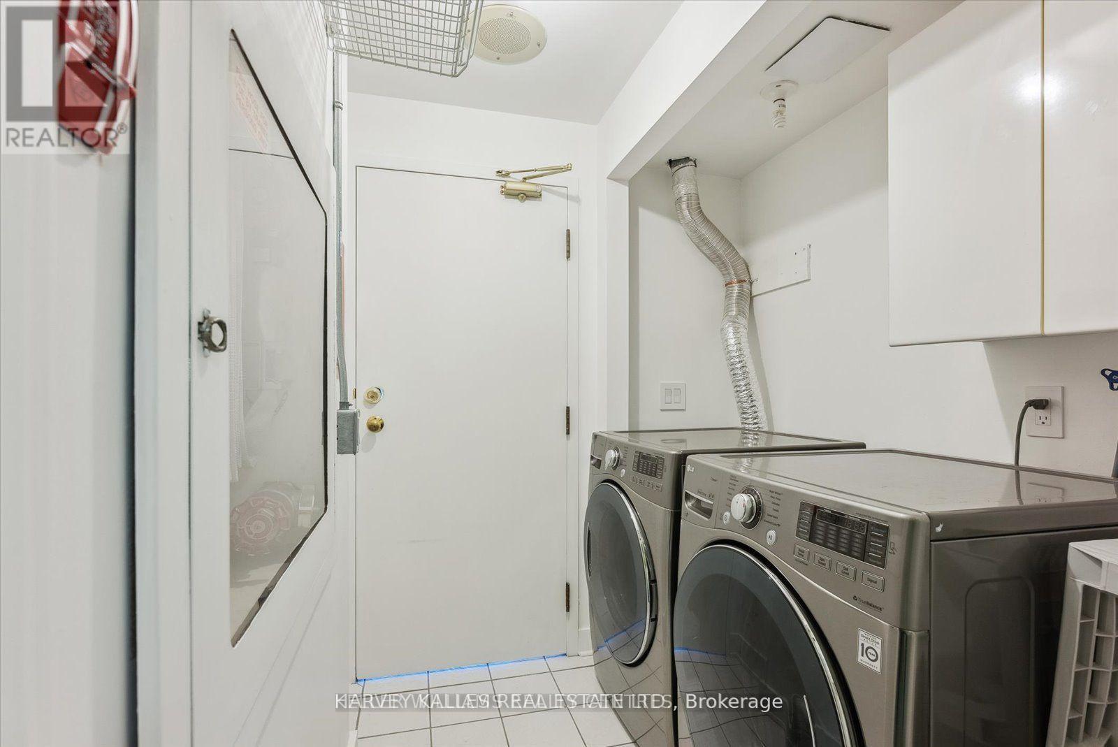Ph03 - 409 Bloor Street E Property Photo 34