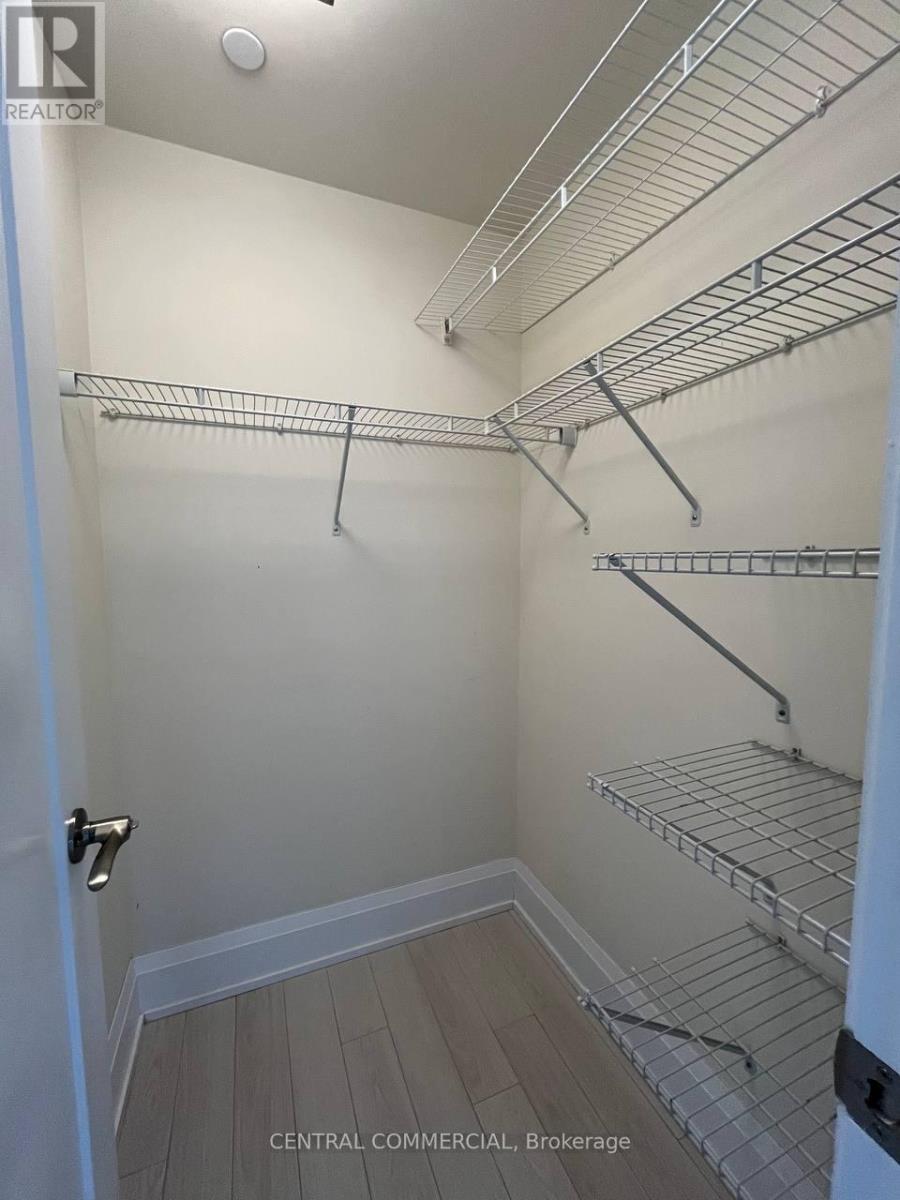1212 - 120 Harrison Garden E Property Photo 21