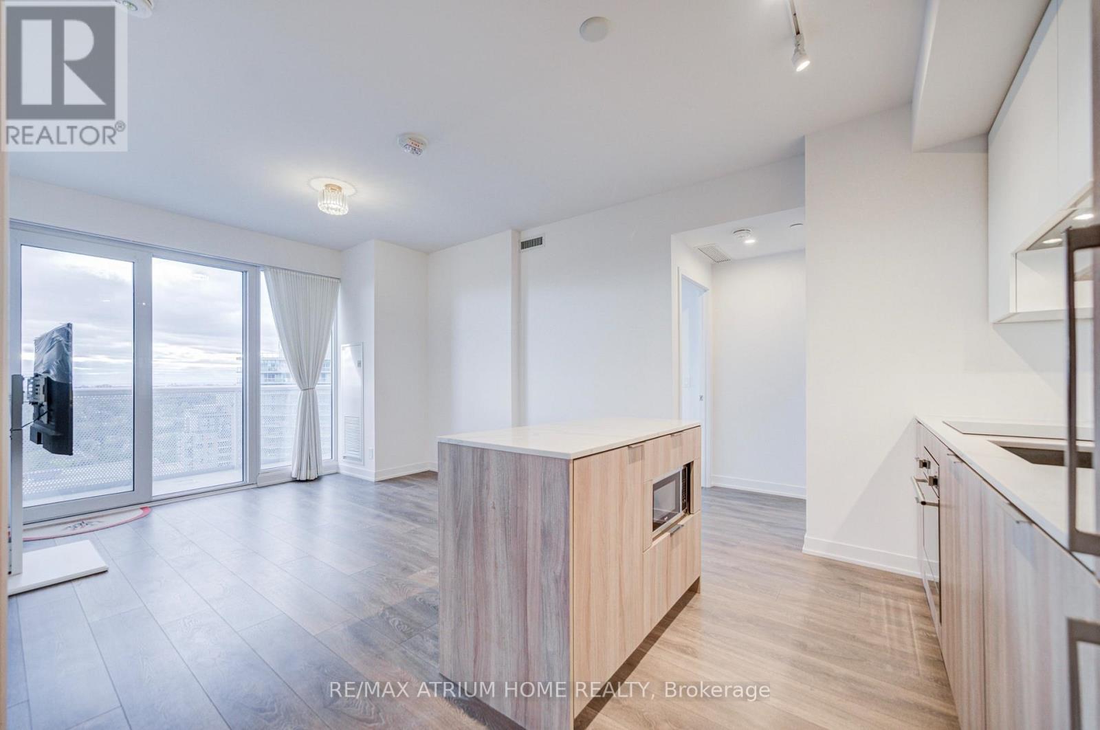 2204 - 15 Holmes Avenue Property Photo 13