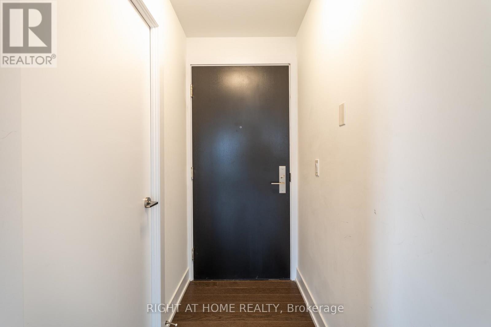 1307 - 181 Bedford Road Property Photo 2