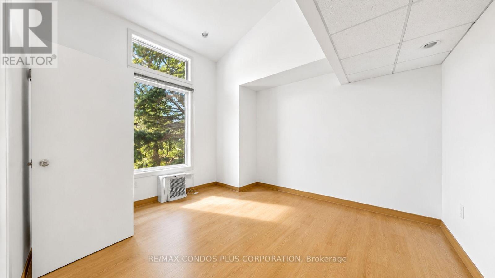 78 Spring Garden Avenue Property Photo 9