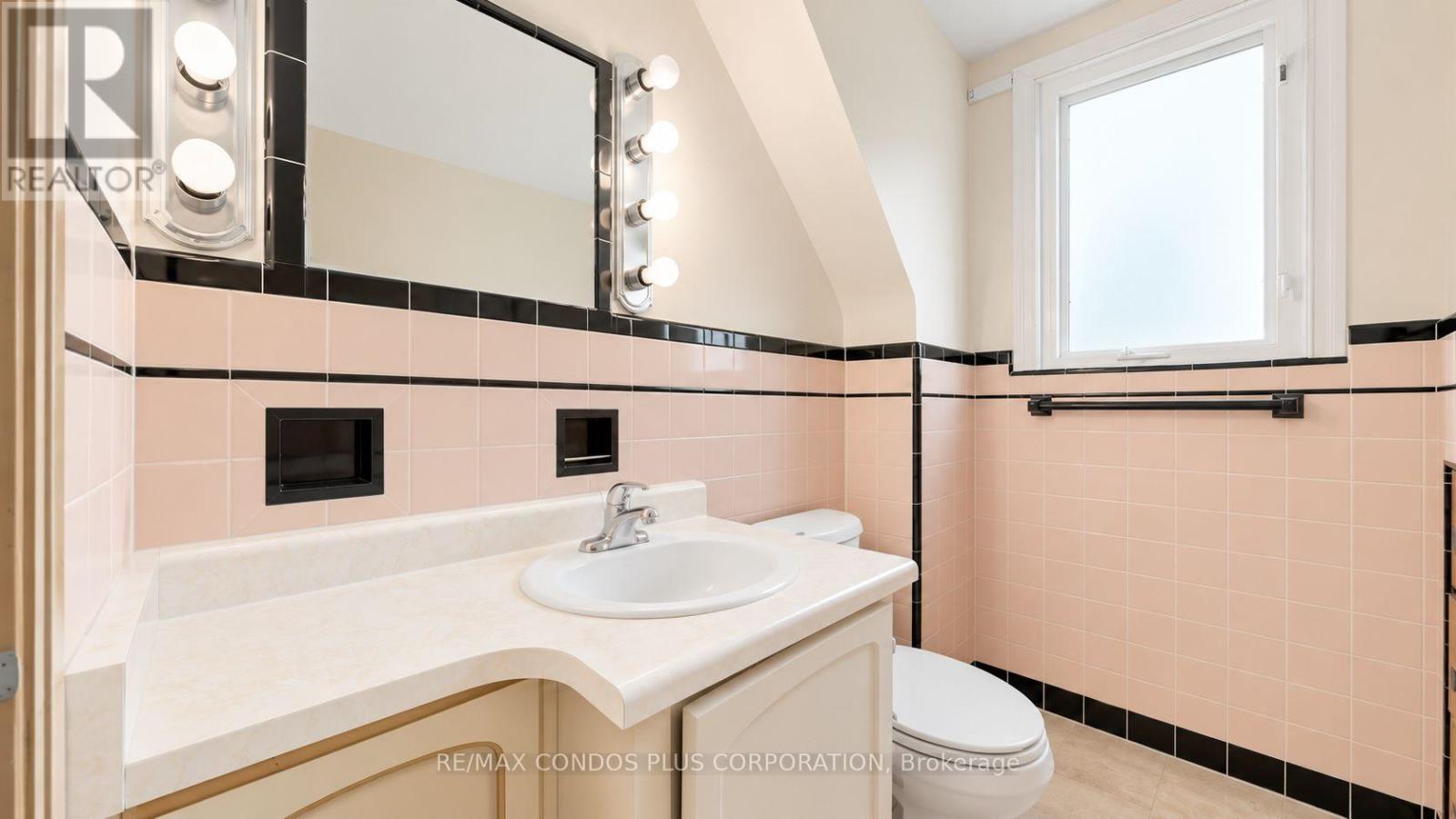 78 Spring Garden Avenue Property Photo 17