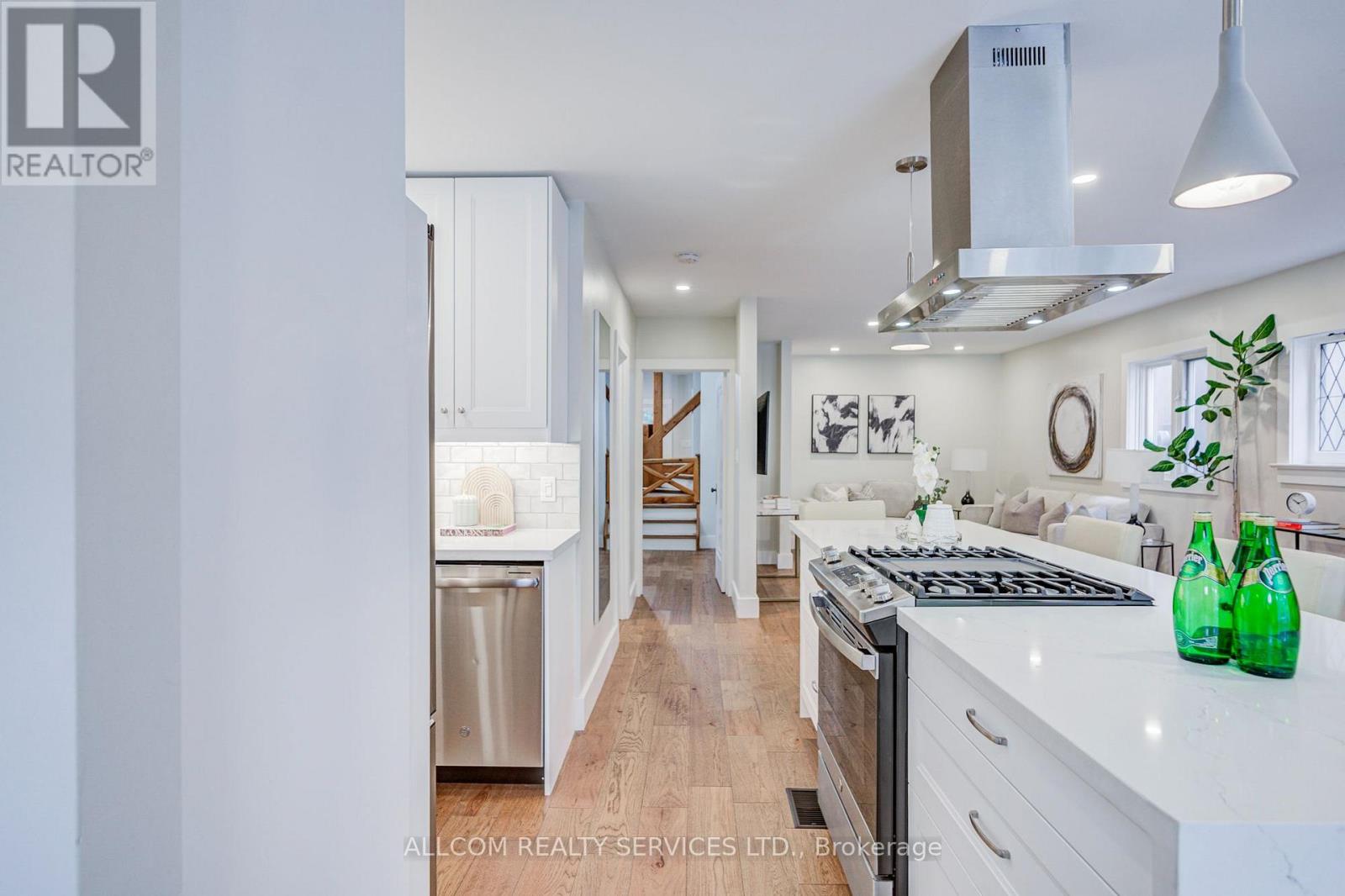 164 Glenvale Boulevard Property Photo 6