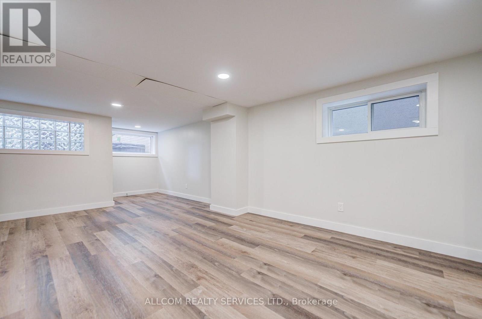 164 Glenvale Boulevard Property Photo 41