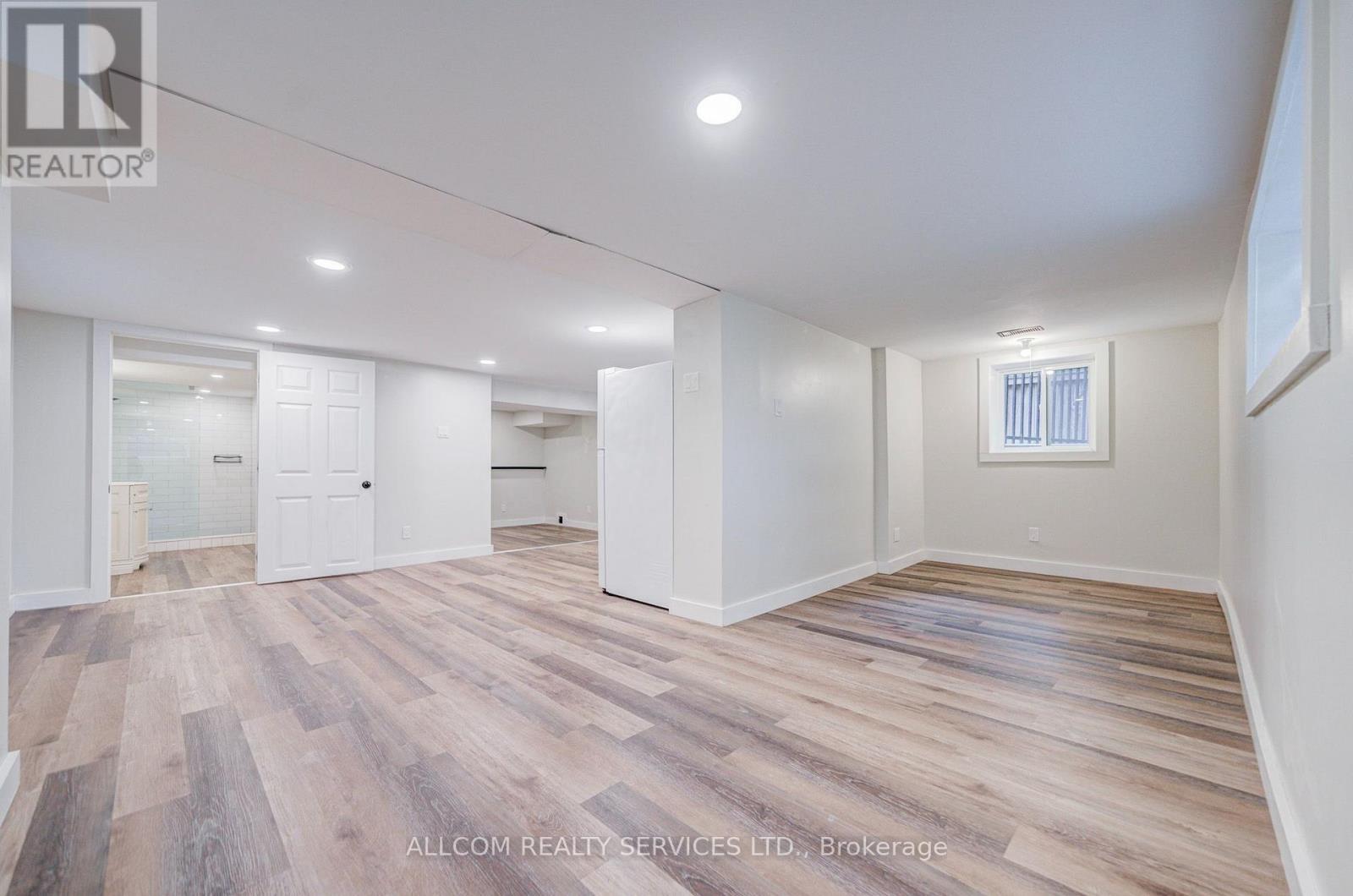 164 Glenvale Boulevard Property Photo 42