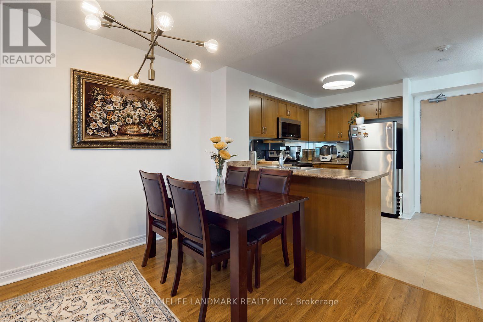 908 - 212 Eglinton Avenue E Property Photo 3