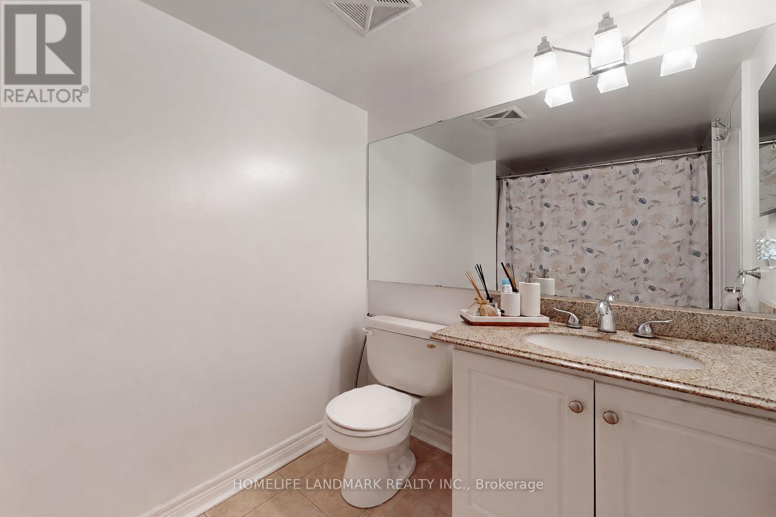 908 - 212 Eglinton Avenue E Property Photo 8