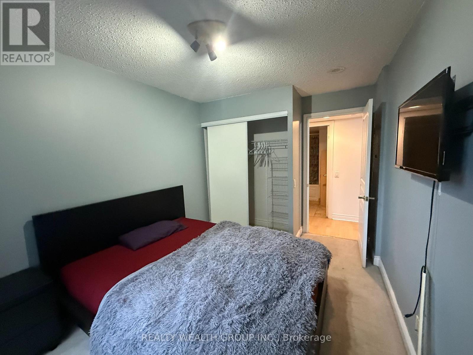 1017 - 15 Northtown Way Property Photo 16