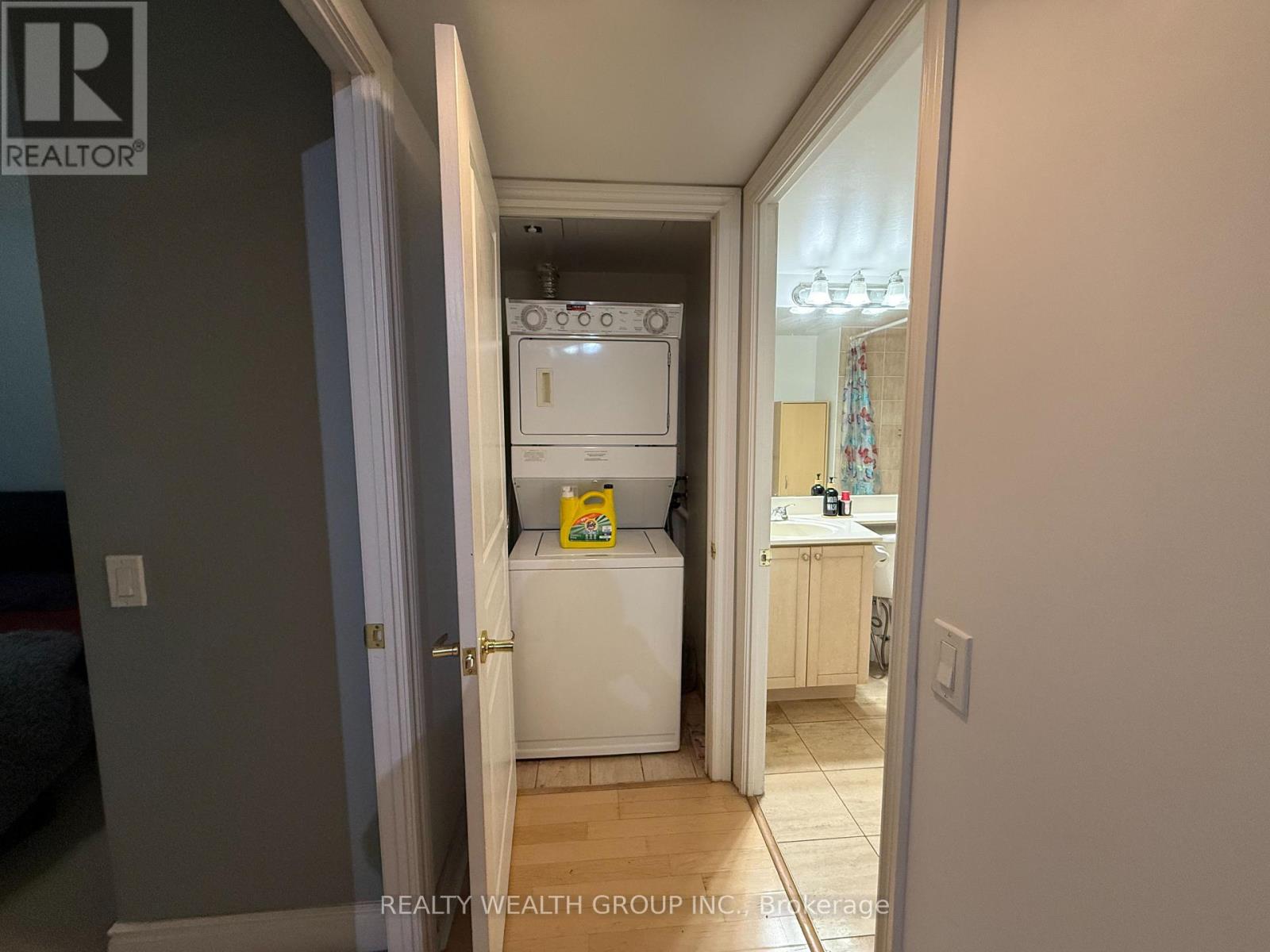 1017 - 15 Northtown Way Property Photo 20